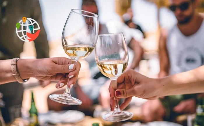 Wine lovers can earn $25 CAD an hour in Ontario