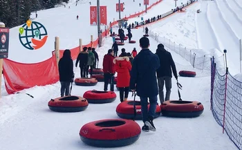 Diversión invernal en Canadá para el Día de la Familia