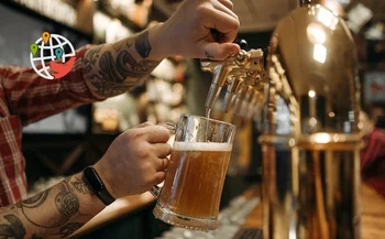 Beer and wine sales in Canada fell to a record low