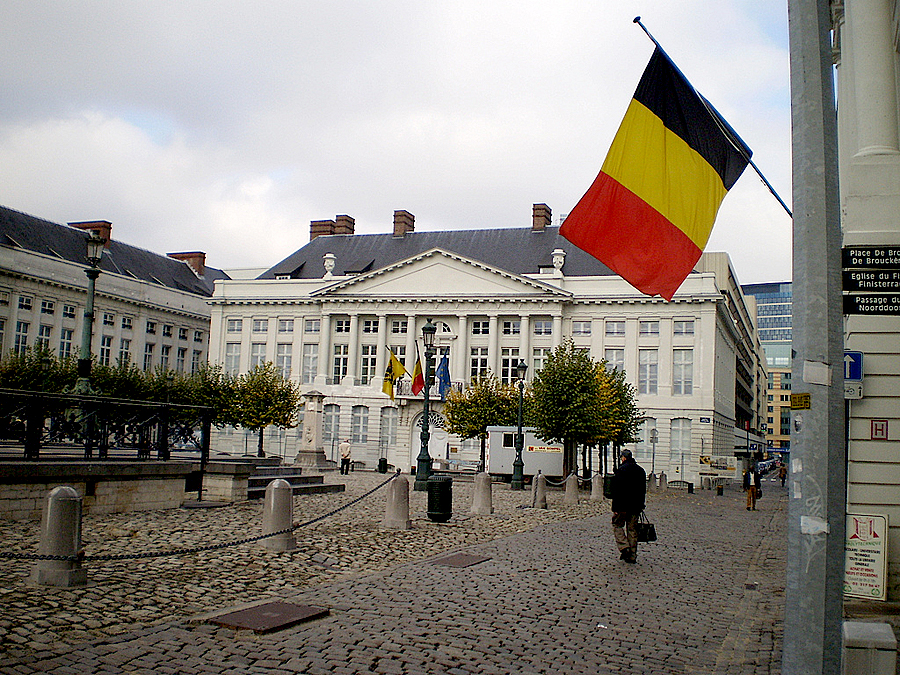 Бельгия заставит прибывающих в страну подписывать заявление о принятии европейских ценностей