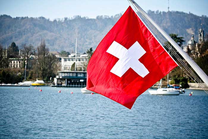 Швейцарцы отказались от гарантированного  базового дохода