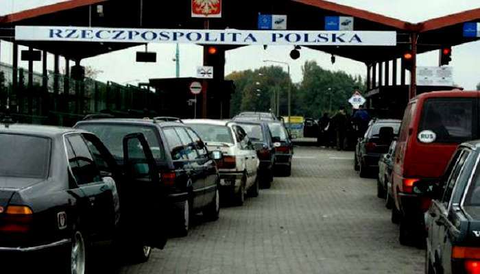 Польша приостанавливает упрощенный порядок пересечения границы