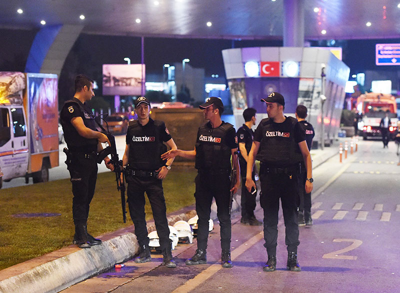 Турция усиливает меры безопасности в международном аэропорту Стамбула