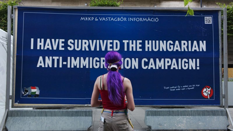 В Венгрии перед референдумом запустили кампанию против мигрантов
