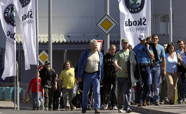 Работодатели Чехии призывают правительство облегчить трудоустройство украинцев