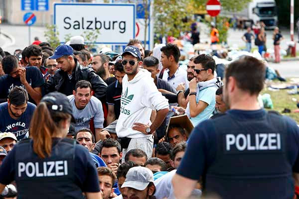 Австрия заплатит 1000 евро первым 1000 беженцам, добровольно вернувшимся домой