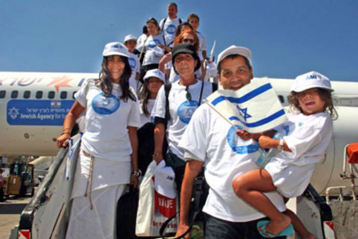 240 иммигрантов из Украины прибыли в Израиль