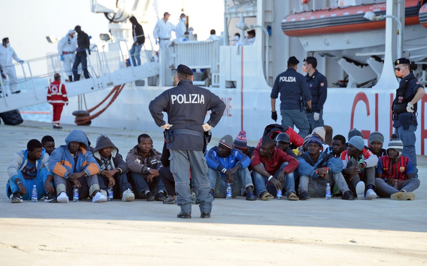 Очередная волна иммигрантов прибыла в Италию