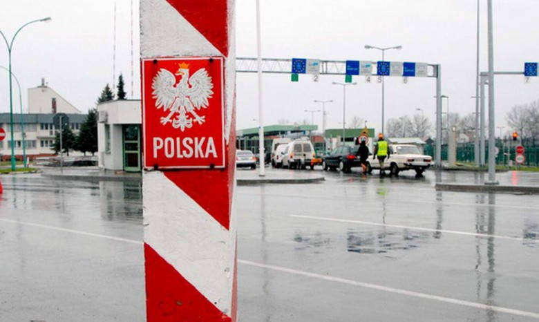 В Польше рекордно снизилось число просителей убежища