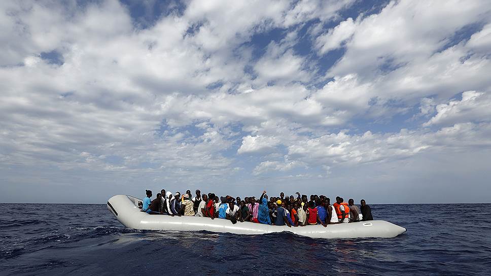 В Евросоюзе резко снизилось число беженцев, прибывающих по Средиземному морю