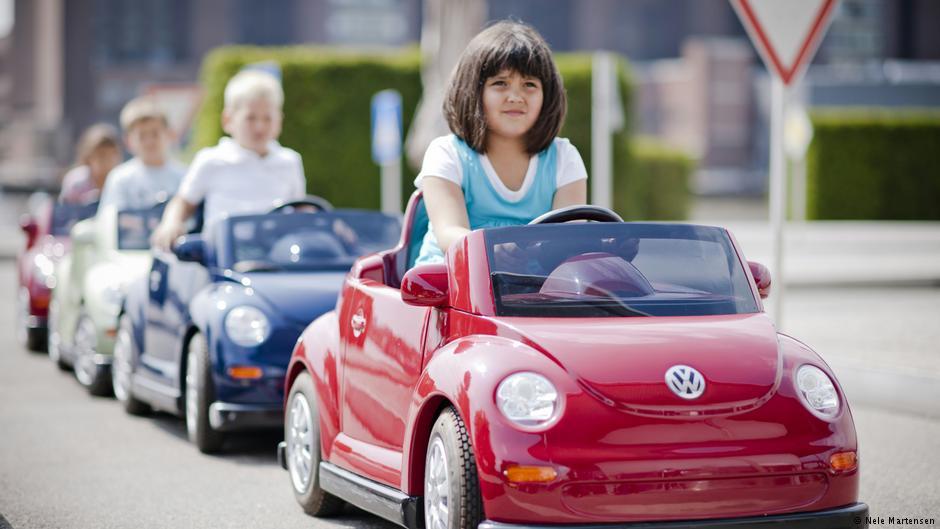 В Германии будут выдавать детские водительские удостоверения