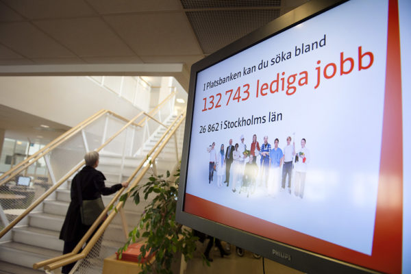 Безработица в Швеции упала до рекордного минимума