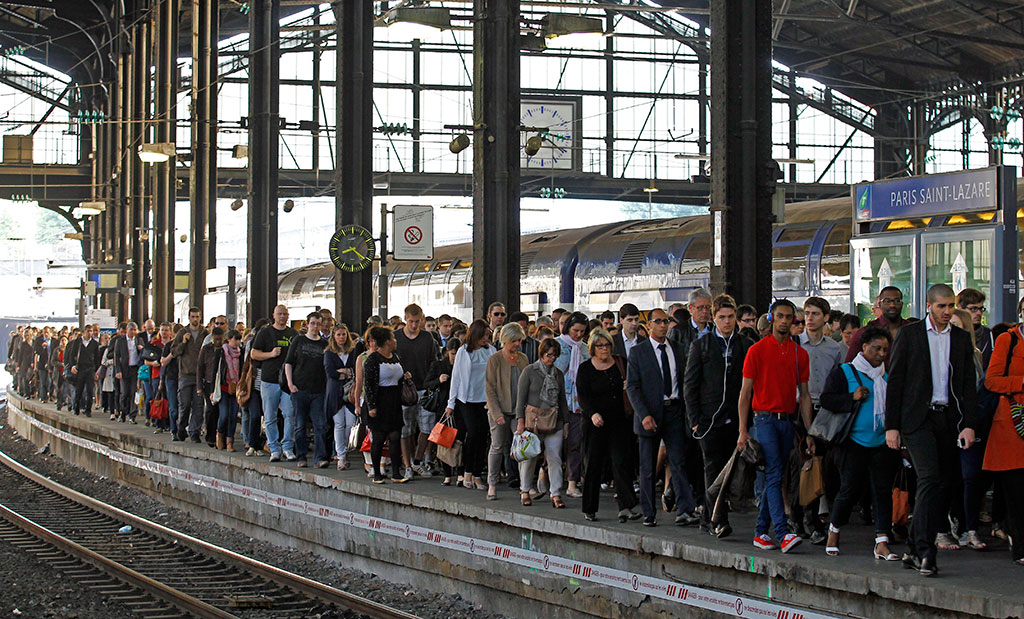 Во Франции началась массовая забастовка железнодорожников