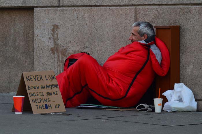 Сколько бездомных в Америке: правительство опубликовало отчет