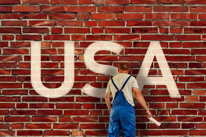 Америка станет еще недоступнее: агентство иммиграции США закроет зарубежные офисы