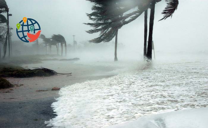 На Америку надвигается опасный ураган Дориан
