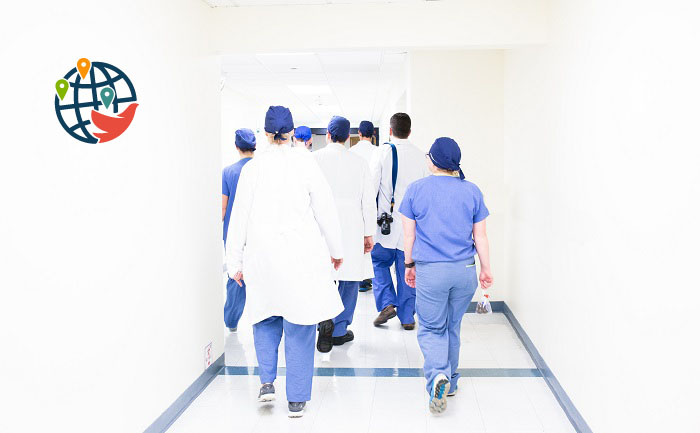В Канаде массово увольняют медсестер: система здравоохранения под ударом