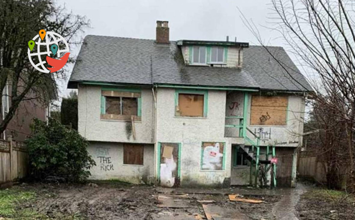 Abandoned house bought in Vancouver for a cosmic sum