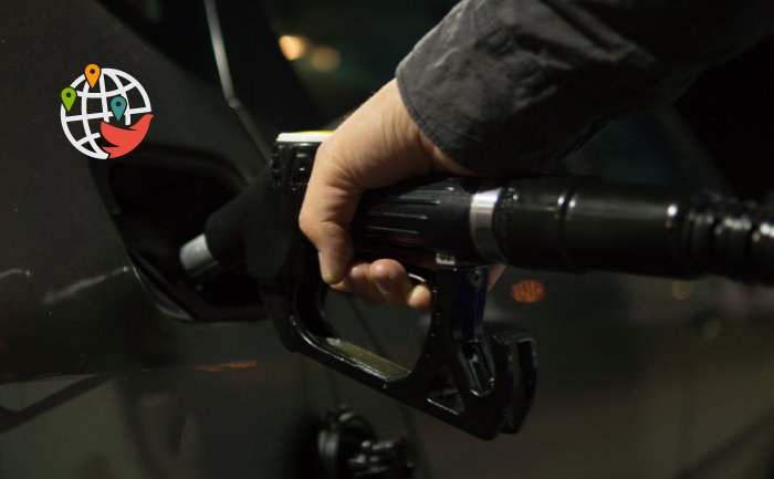 Ціна на газ та бензин у Канаді продовжує зростати і в деяких провінціях б
