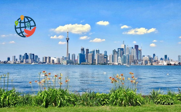 Торонто: місто контрастів та нескінченних можливостей